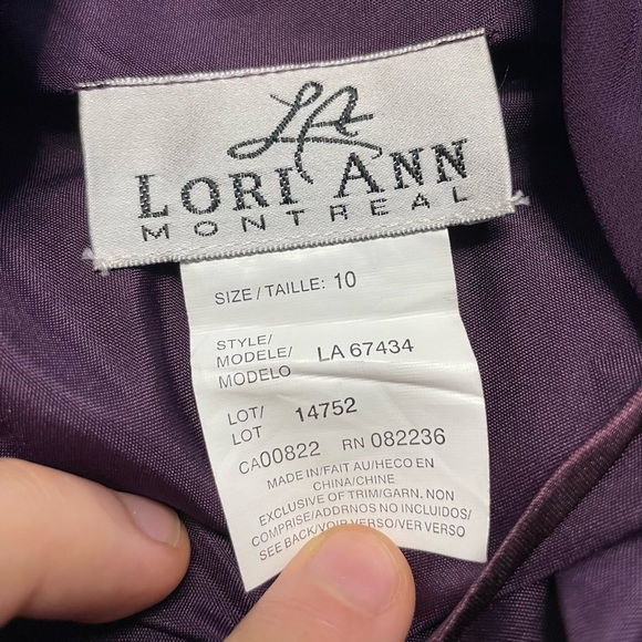 Burgundy Lori Ann Dress. Worn once at a cocktail party - Picture 3 of 3